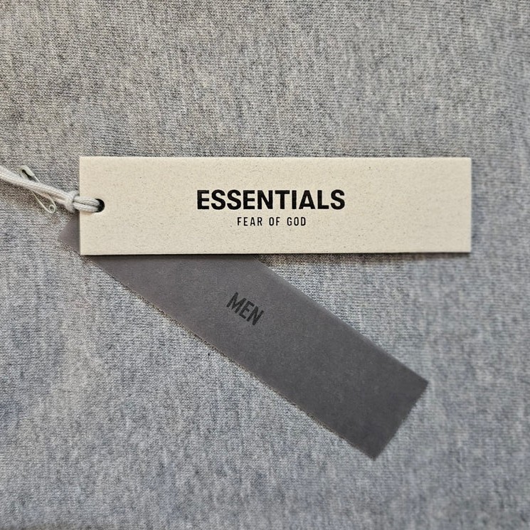 03485EAB-ED4A-4990-A451-40F9F7134C44